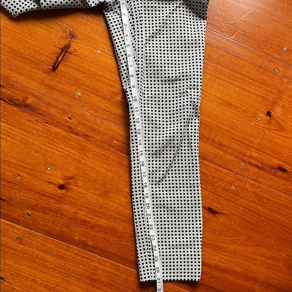 Adrienne Vittadini Pants - Picture 7 of 8